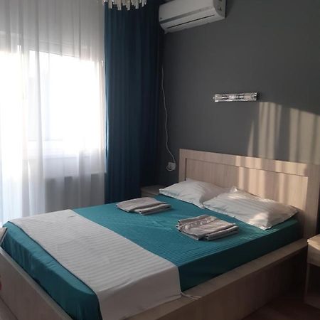 Cazare Spital Fundeni Bukarest Exterior foto