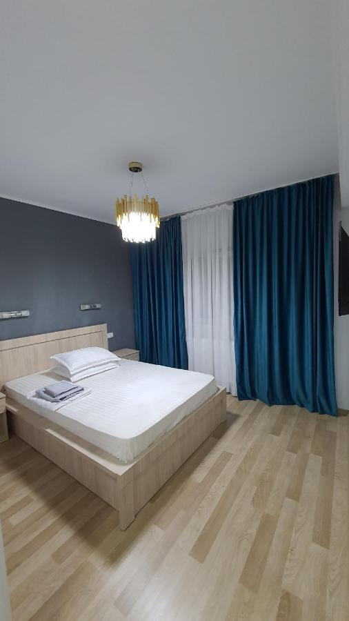 Cazare Spital Fundeni Bukarest Exterior foto